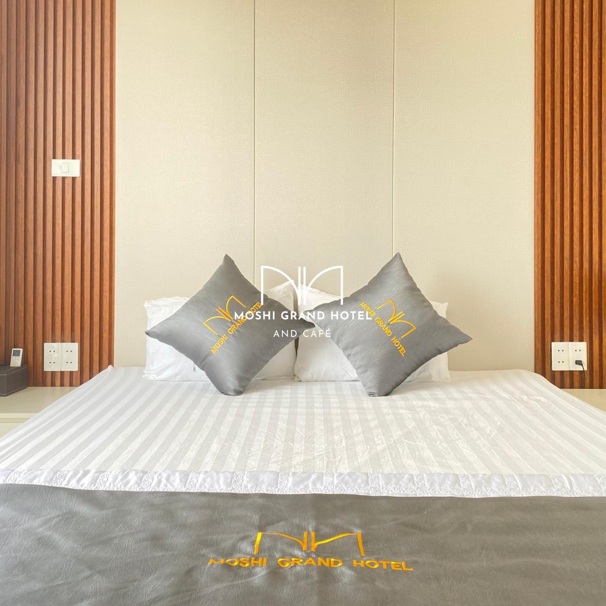 Moshi Grand Hotel Сам Сон Екстериор снимка