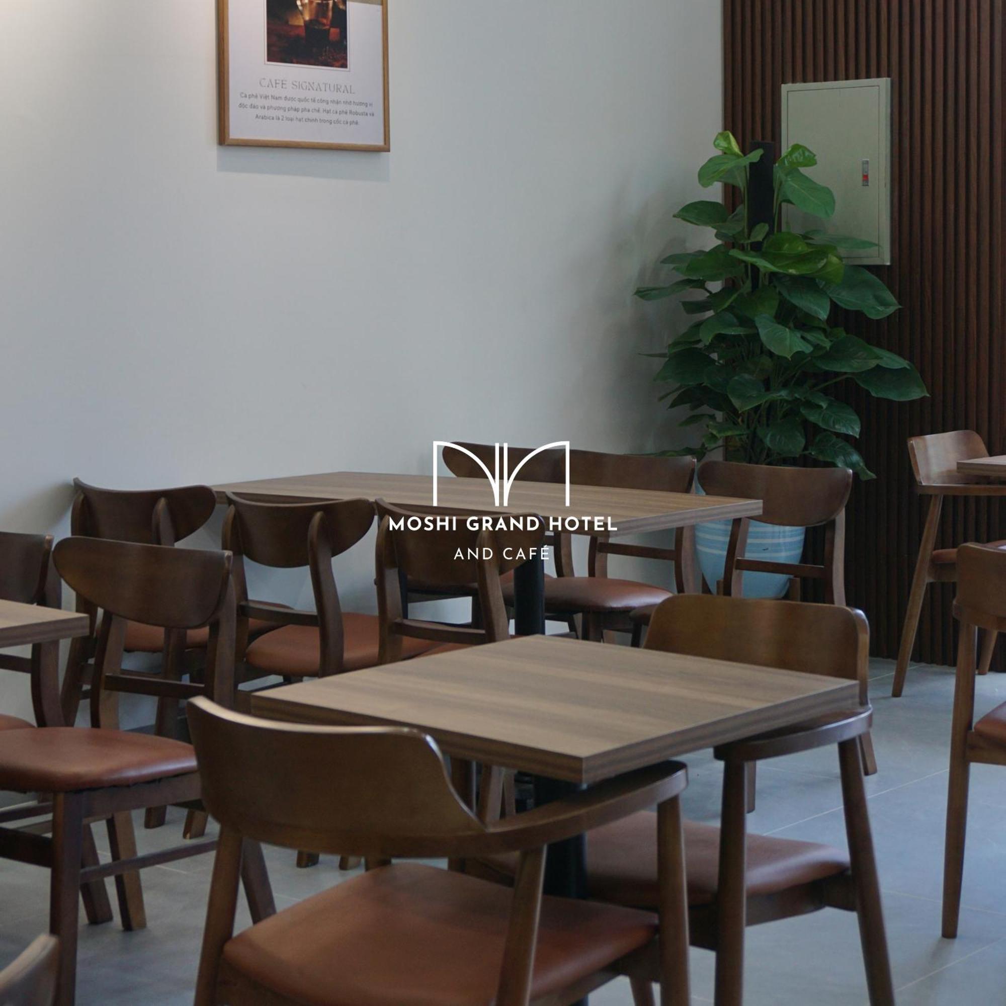 Moshi Grand Hotel Сам Сон Екстериор снимка