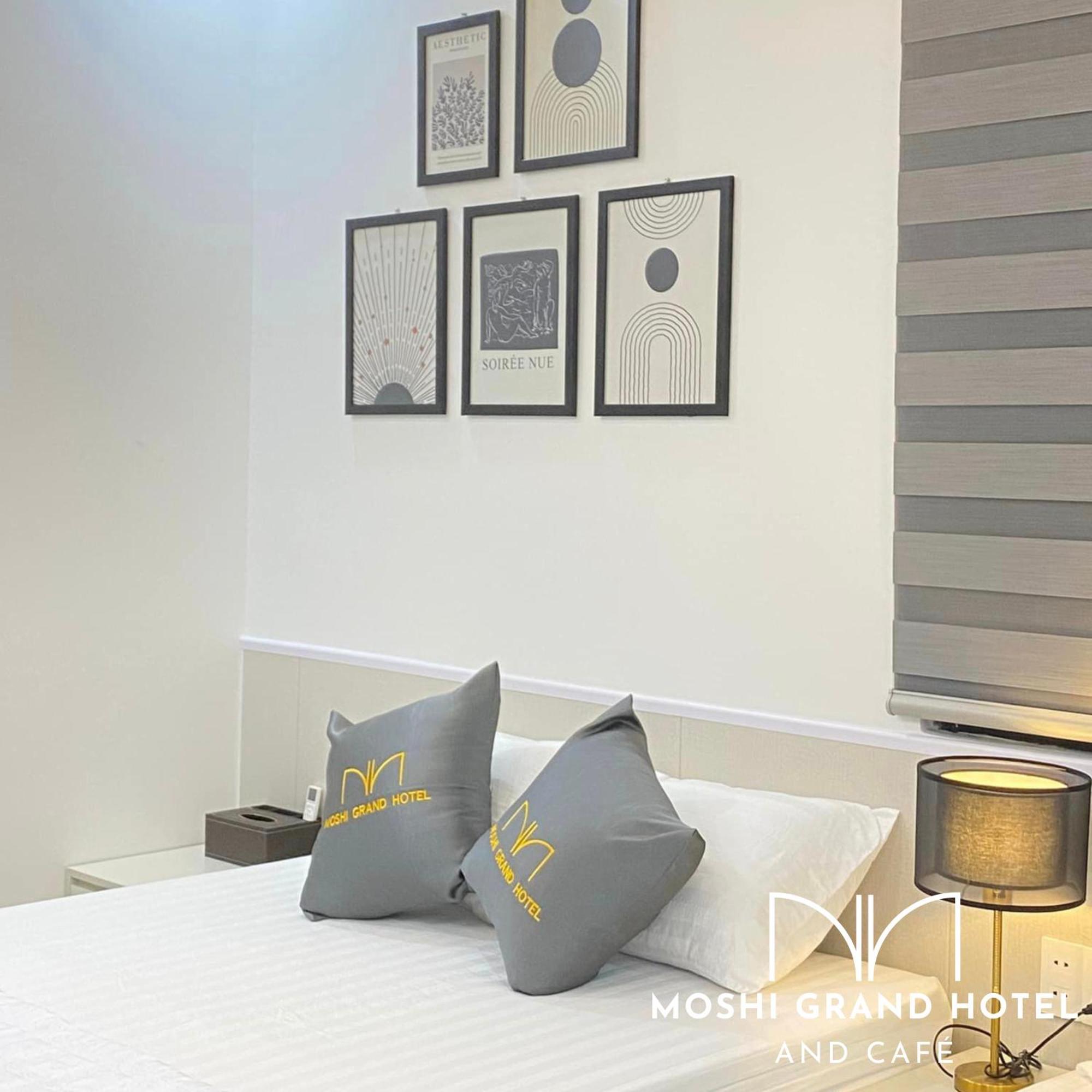 Moshi Grand Hotel Сам Сон Екстериор снимка